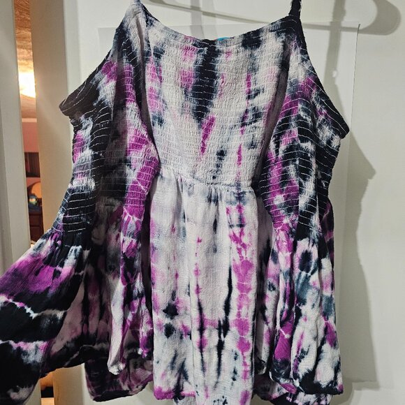 Torrid Tye Dye Cold Shoulder Top - Picture 6 of 13